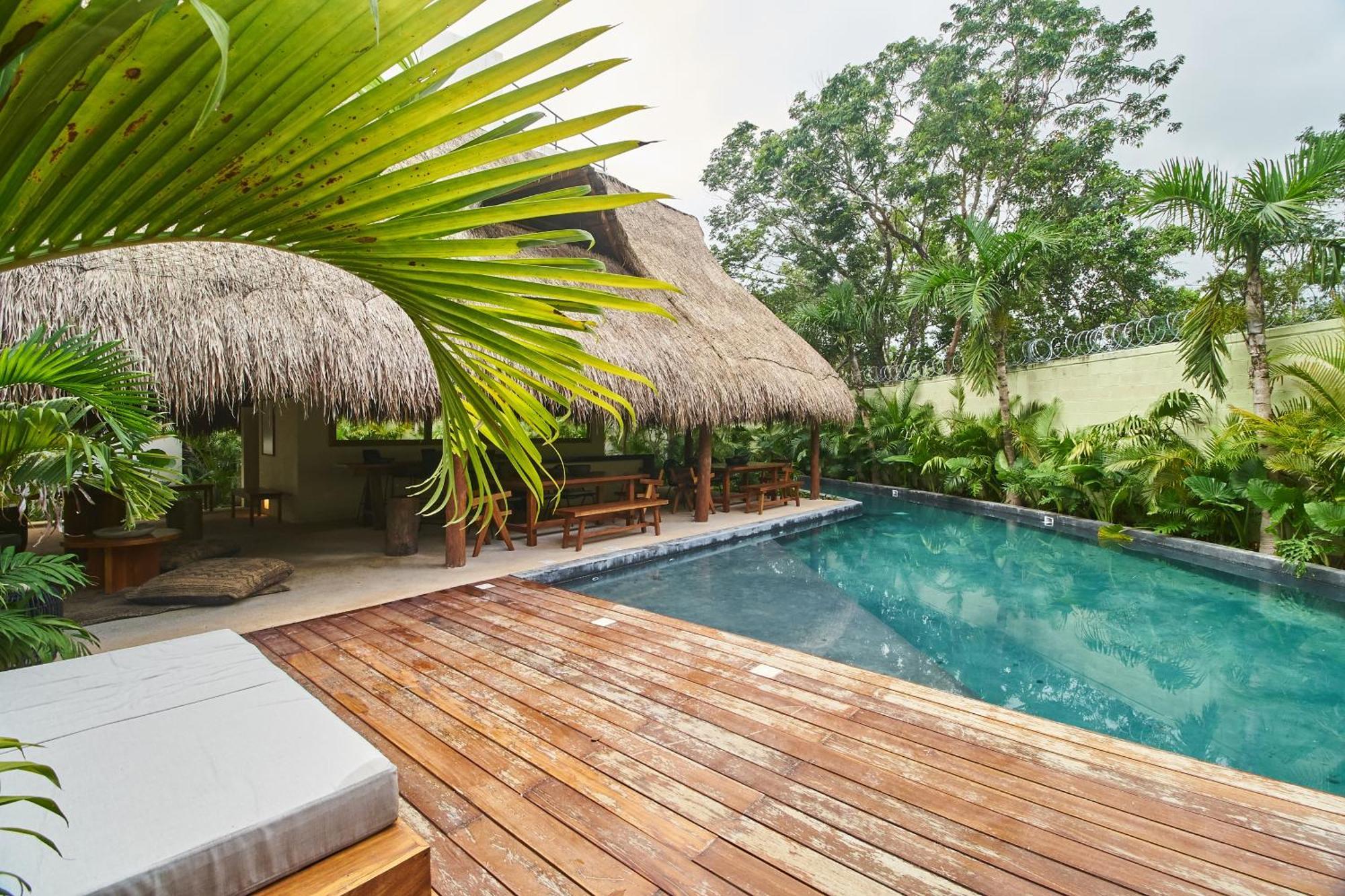Dhalia - Private Roof With Pool & Beach Club Access 툴룸 외부 사진